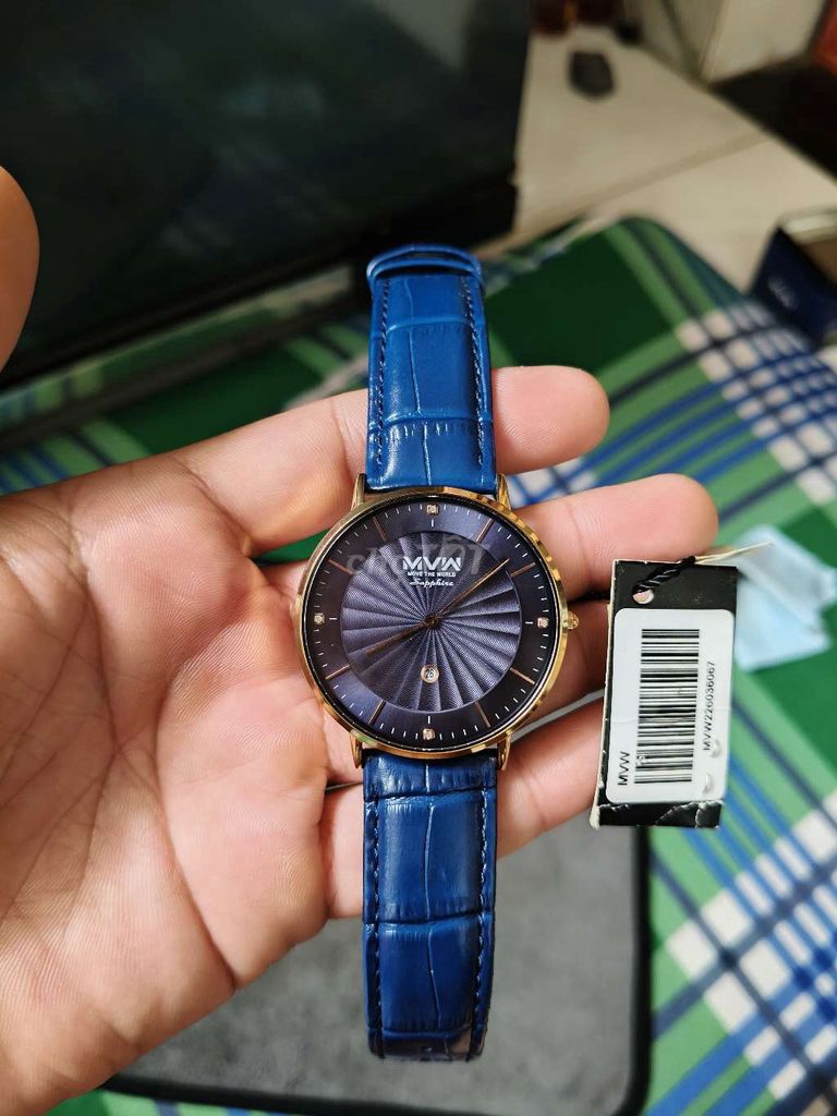 MVW Kính Sappire Mới Full Hộp 40mm - thanh lý