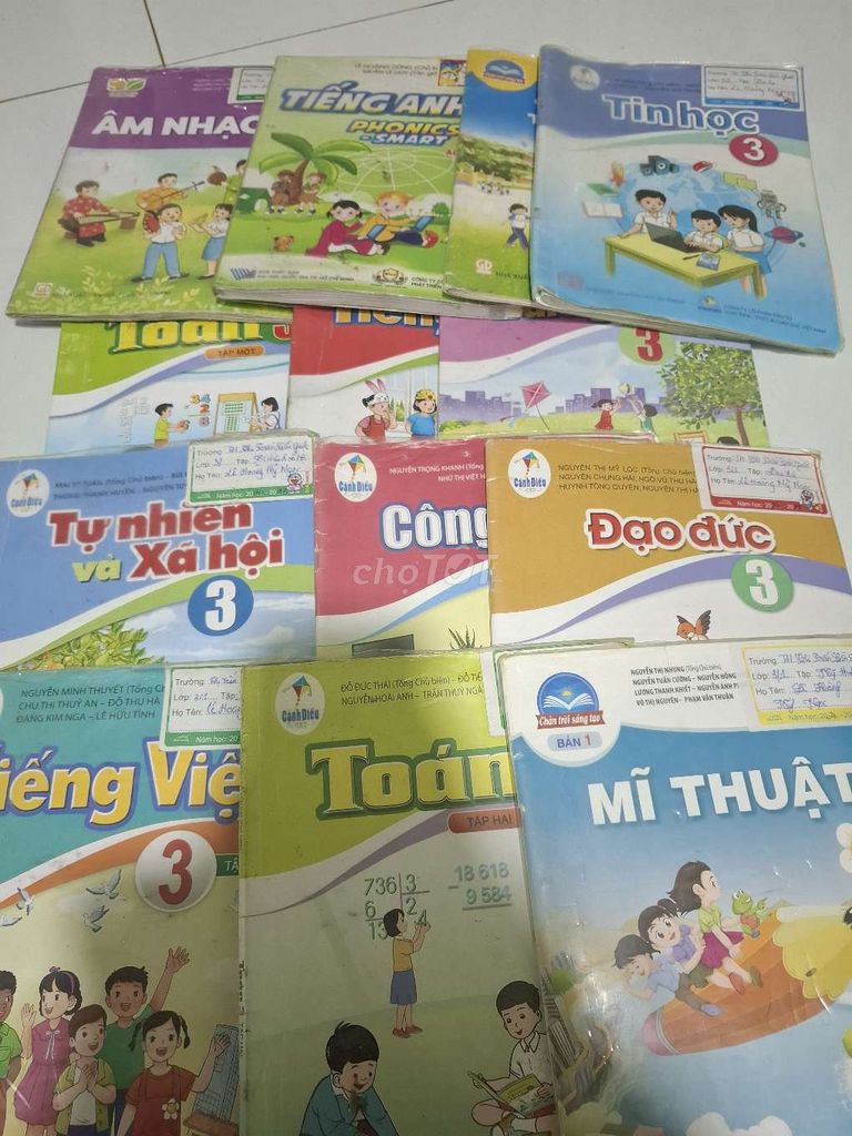 Thanh lý bộ sach giao khoa lop 3 - còn mới