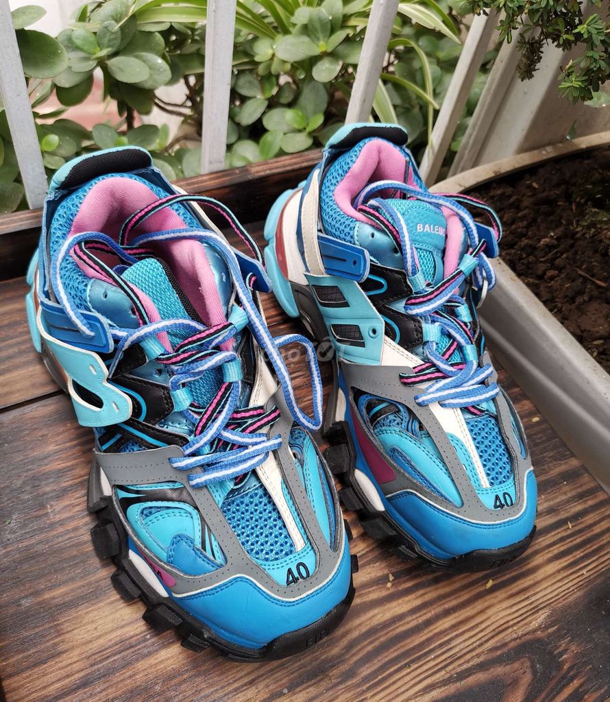 Đôi giày hiệu Balenciaga Track size 40 - hàng đẹp