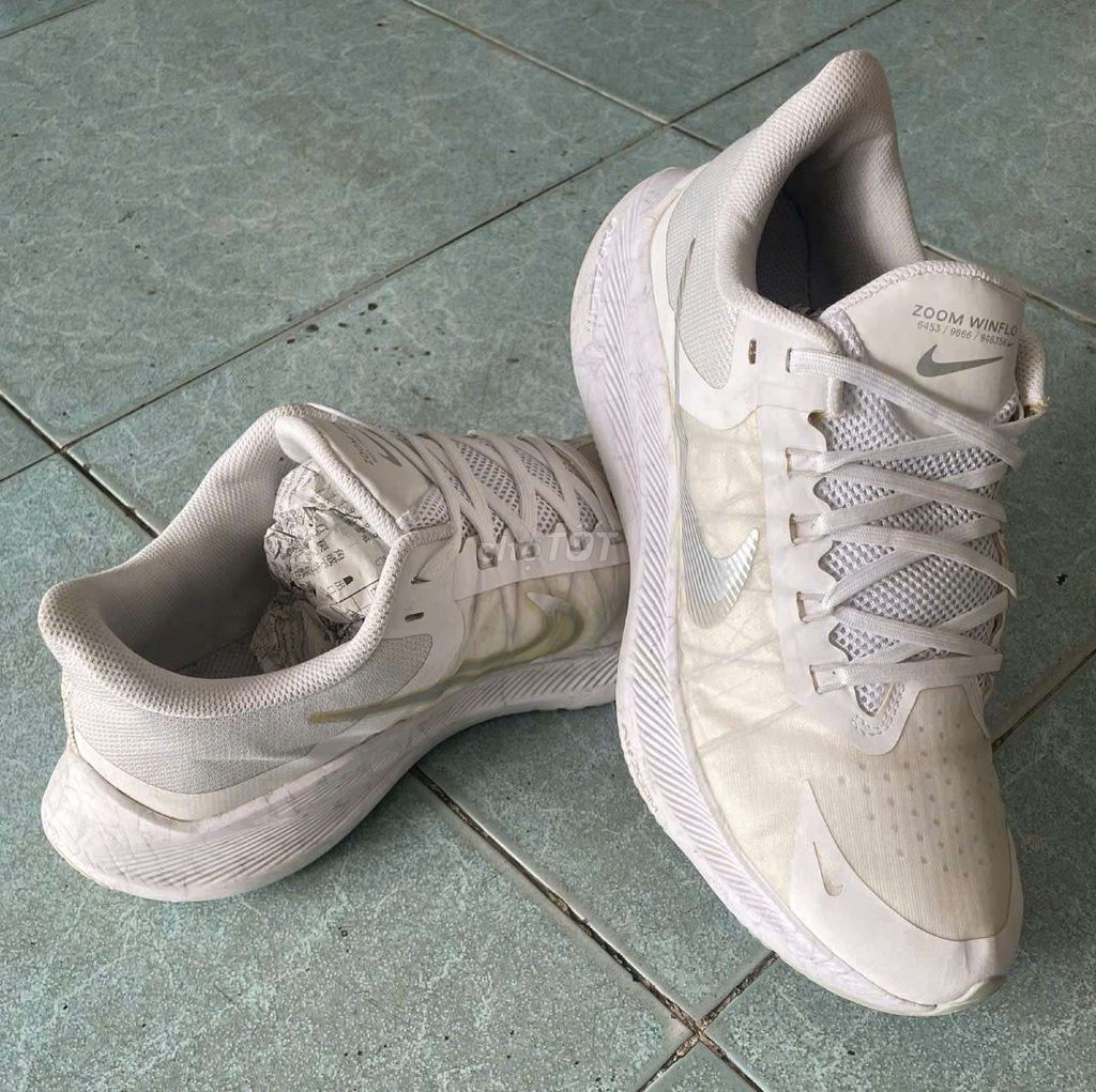 Bán rẻ đôi Nike size 42,5 , còn khá mới ! - hàng đ